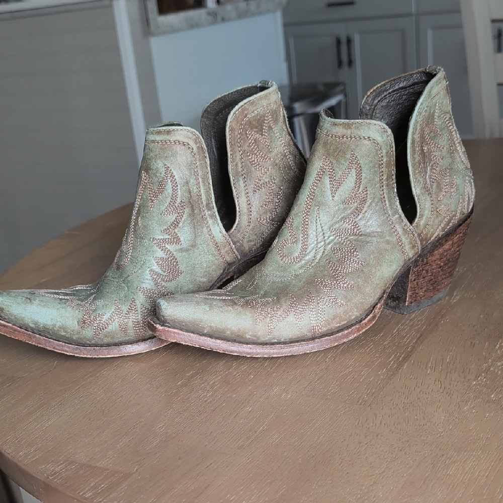 Ariat Brown Leather Western Boots - Picture 4 of 9